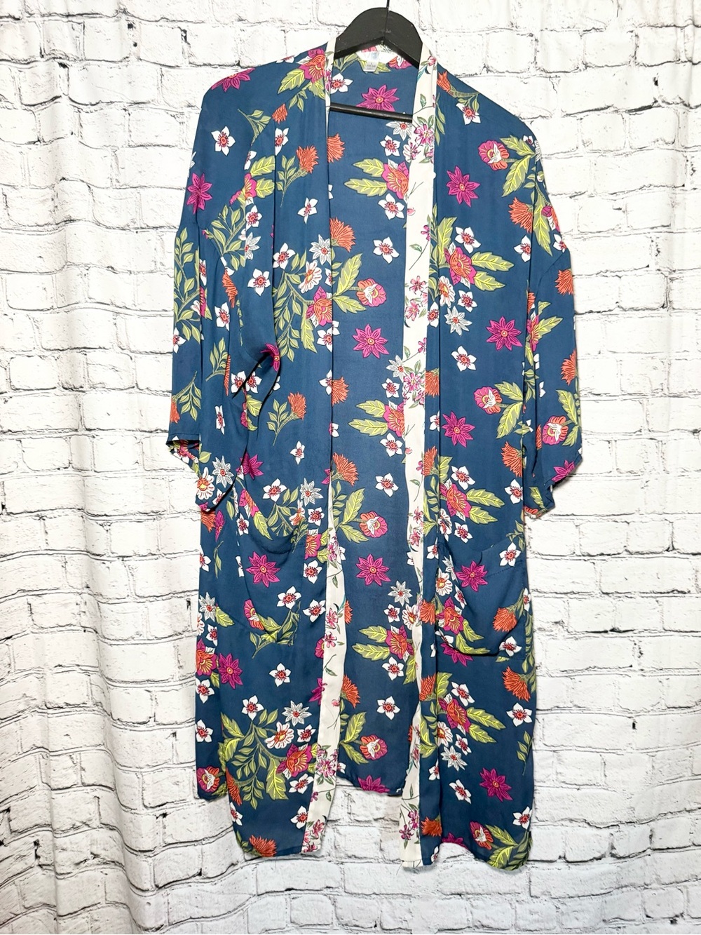 Time and tru navy floral robe. Size L